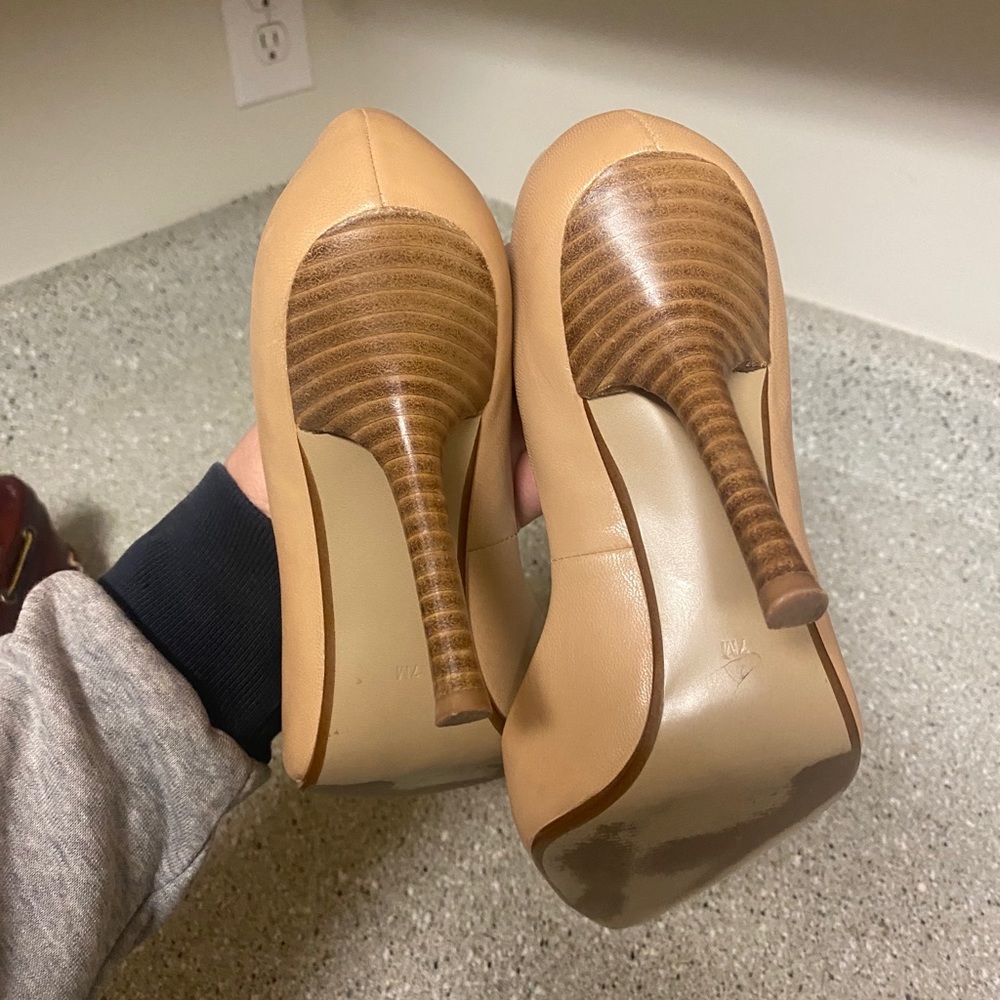 Guess high heels! Size 6 - Picture 3 of 4